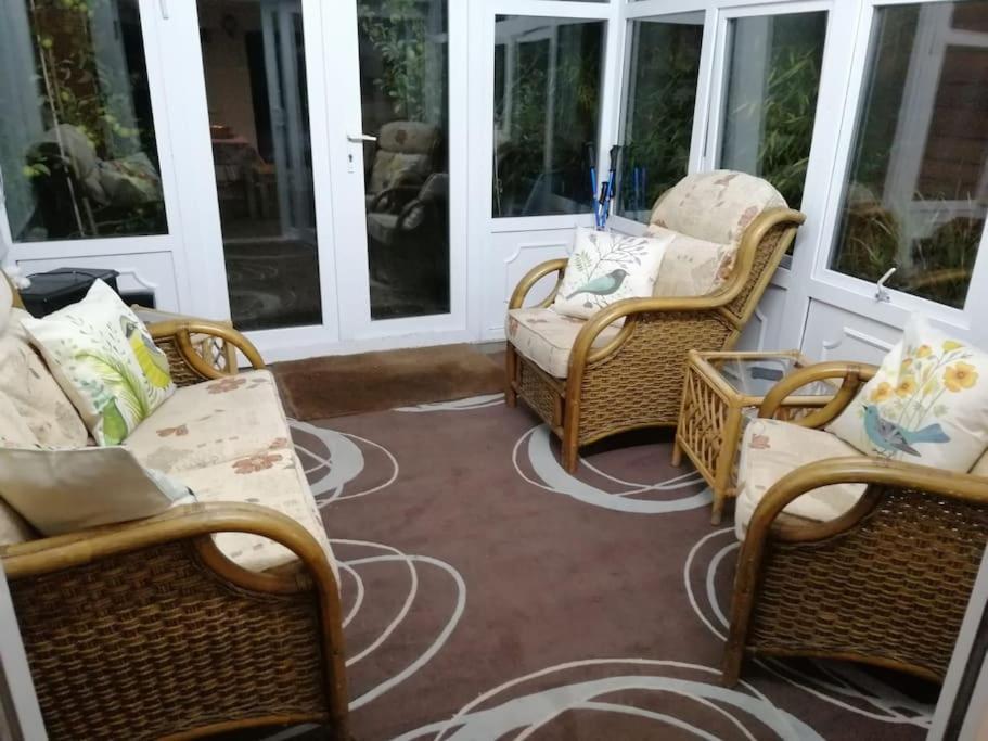 Welsh Miners Cottage Four Bedroom House Treherbert Extérieur photo
