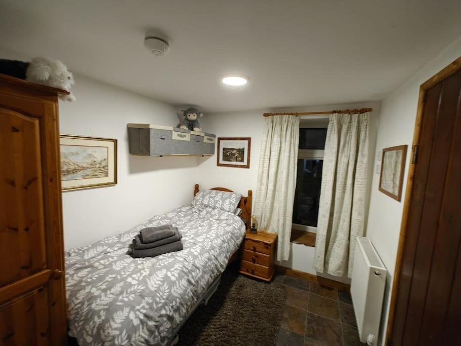 Welsh Miners Cottage Four Bedroom House Treherbert Extérieur photo